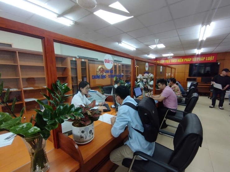 Triển khai Kế hoạch số 60/KH-UBND ngày 18/8/2025 về công tác cải cách hành chính 06 tháng cuối năm 2025 trên địa bàn phường Xuân Phương- Ảnh 3.