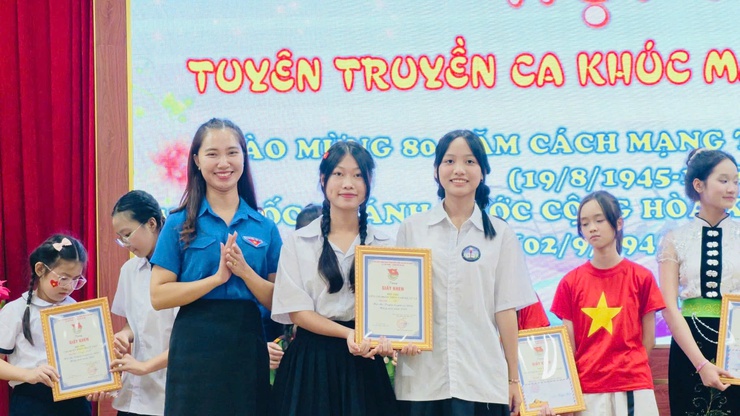 Hội thi "Tuyên truyền ca khúc Măng non" - Sân chơi bổ ích cho thiếu nhi, khẳng định vai trò của tuổi trẻ- Ảnh 12.