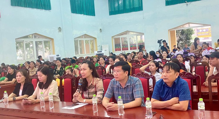 Trung tâm VHTT&TT xã Suối Hai Tổng duyệt Các tiết mục tham gia dự khi Cuộc thi Ca khúc măng non, múa hát tập thể và Thiếu nhi tuyên truyền giới thiệu sách hè- Ảnh 2.