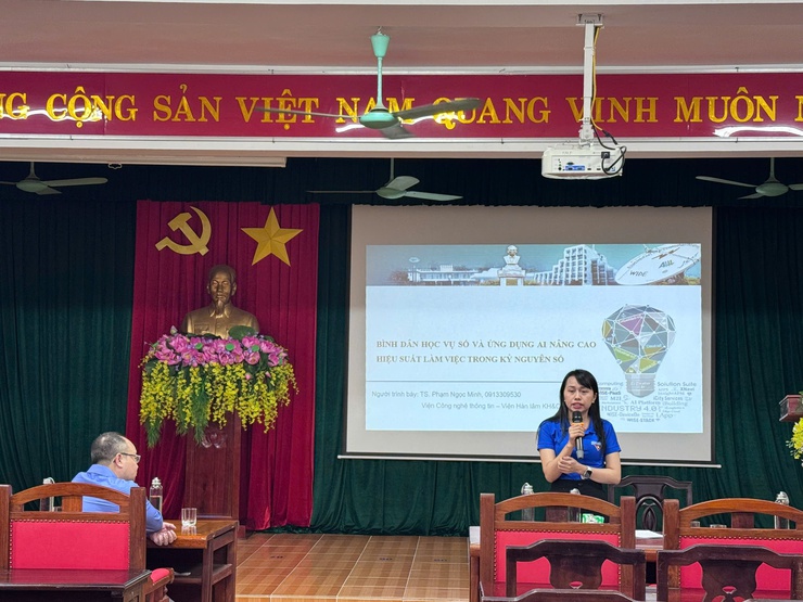 Lớp bồi dưỡng kỹ năng, nghiệp vụ công tác Đoàn – Hội năm 2025 tại xã Phúc Thọ- Ảnh 1.