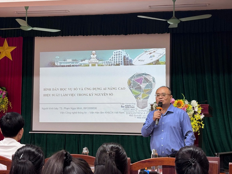 Lớp bồi dưỡng kỹ năng, nghiệp vụ công tác Đoàn – Hội năm 2025 tại xã Phúc Thọ- Ảnh 3.
