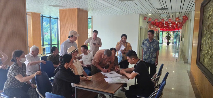 Phường Đống Đa tri ân, tặng quà người có công nhân dịp kỷ niệm 80 năm Quốc khánh nước Cộng hoà xã hội chủ nghĩa Việt Nam (02/9/1945 - 02/9/2025)- Ảnh 5.
