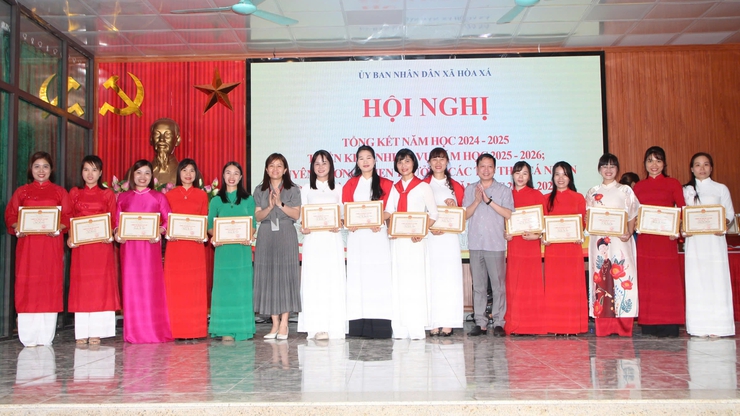 XÃ HÒA XÁ TỔNG KẾT NĂM HỌC 2024 – 2025, TRIỂN KHAI NHIỆM VỤ NĂM HỌC 2025 – 2026- Ảnh 6.