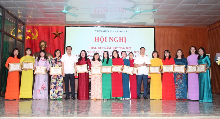 XÃ HÒA XÁ TỔNG KẾT NĂM HỌC 2024 – 2025, TRIỂN KHAI NHIỆM VỤ NĂM HỌC 2025 – 2026- Ảnh 7.
