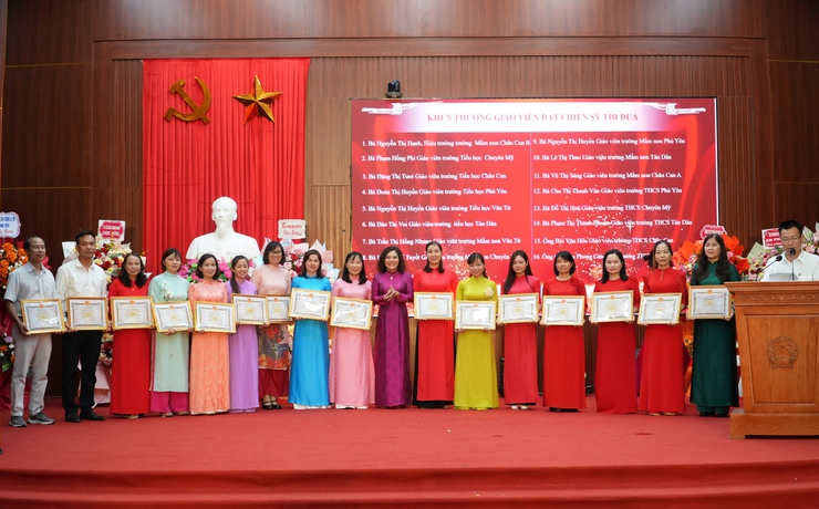 Xã Chuyên Mỹ: Tổng kết năm học 2024 - 2025; triển khai phương hướng, nhiệm vụ trọng tâm năm học 2025 - 2026- Ảnh 8.