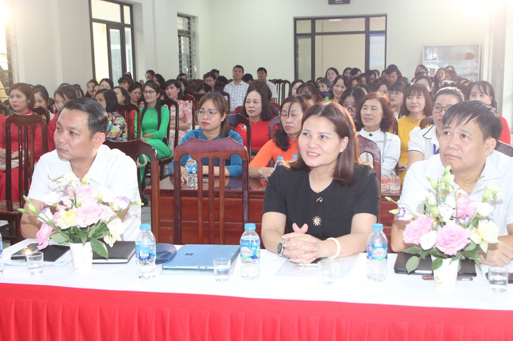 XÃ HÒA XÁ TỔNG KẾT NĂM HỌC 2024 – 2025, TRIỂN KHAI NHIỆM VỤ NĂM HỌC 2025 – 2026- Ảnh 2.