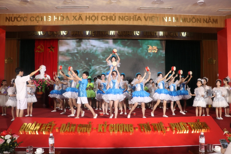 UBND xã Phù Đổng tổ chức hội nghị tổng kết hoạt động Hè năm 2025- Ảnh 12.