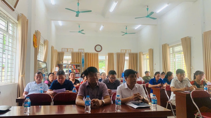 XÃ ỨNG HÒA TRIỂN KHAI MÔ HÌNH “BÌNH DÂN HỌC VỤ SỐ LƯU ĐỘNG” THÚC ĐẨY CHUYỂN ĐỔI SỐ ĐỊA ĐIỂM XÃ ĐÔNG LỖ  VÀ ĐẠI CƯỜNG (CŨ)- Ảnh 6.