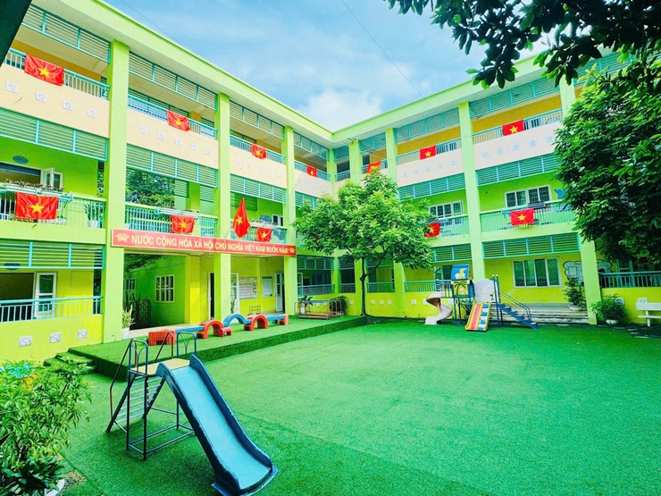 Trường mầm non Long Biên