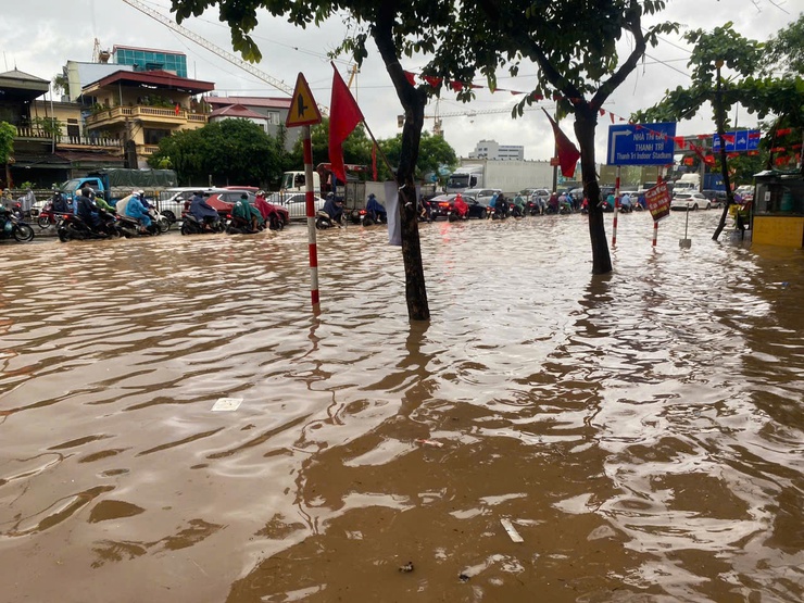 Xã Thanh Trì: Chủ động ứng phó với ảnh hưởng của cơn bão số 5- Ảnh 1.