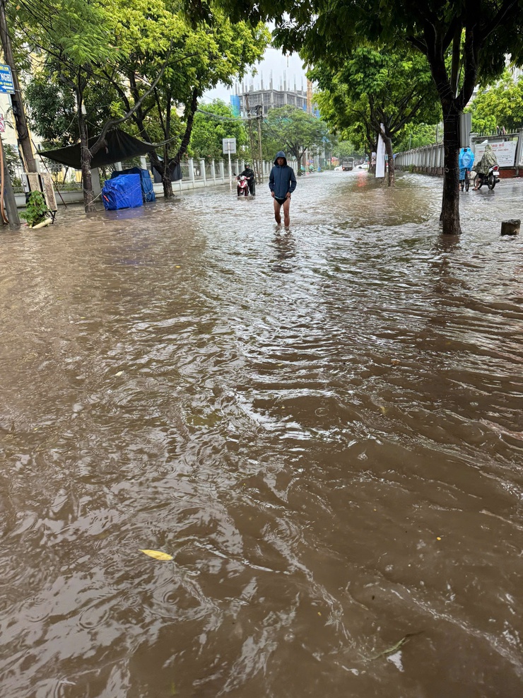 Xã Thanh Trì: Chủ động ứng phó với ảnh hưởng của cơn bão số 5- Ảnh 4.