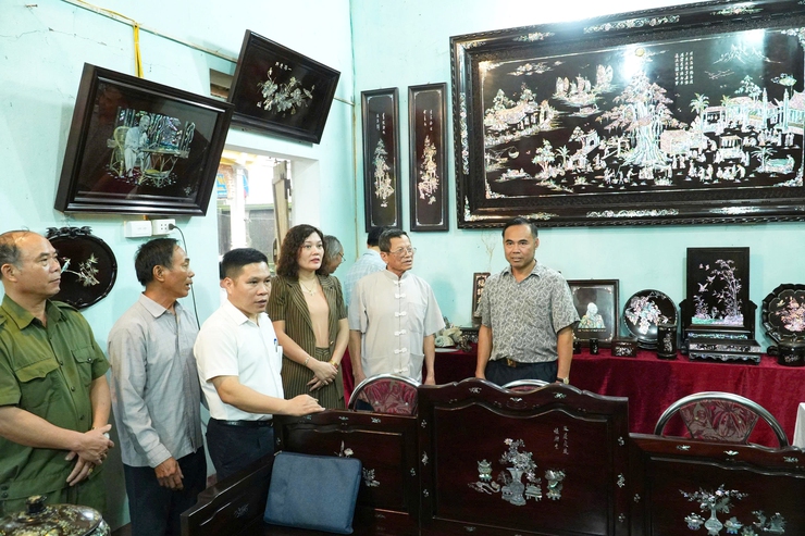 Chuyên Mỹ tích cực hoàn thiện các tiêu chí công nhận làng nghề khảm trai, sơn mài xã Chuyên Mỹ là thành viên của mạng lưới các Thành phố Thủ công sáng tạo trên toàn Thế giới năm 2025- Ảnh 1.