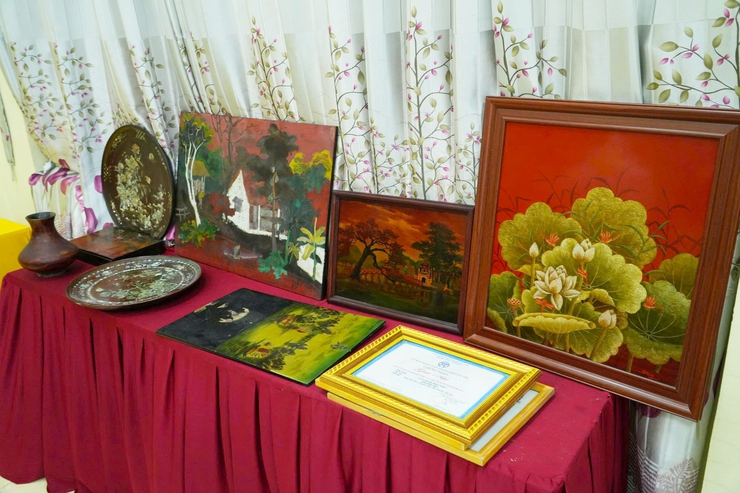 Chuyên Mỹ tích cực hoàn thiện các tiêu chí công nhận làng nghề khảm trai, sơn mài xã Chuyên Mỹ là thành viên của mạng lưới các Thành phố Thủ công sáng tạo trên toàn Thế giới năm 2025- Ảnh 2.