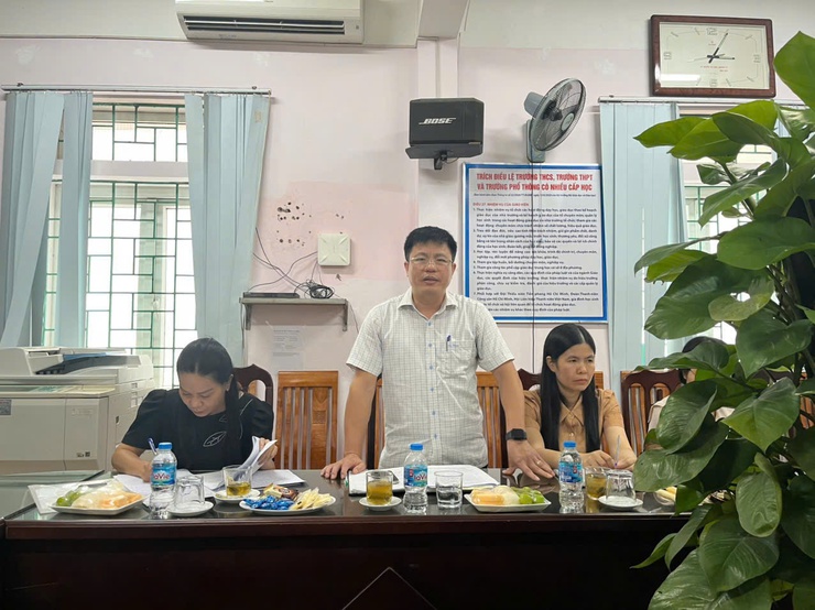 Ban Văn hoá - Xã hội, HĐND phường Phú Lương giám sát đối với Trường THCS Phú Lương về công tác chuẩn bị năm học mới 2025-2026- Ảnh 1.