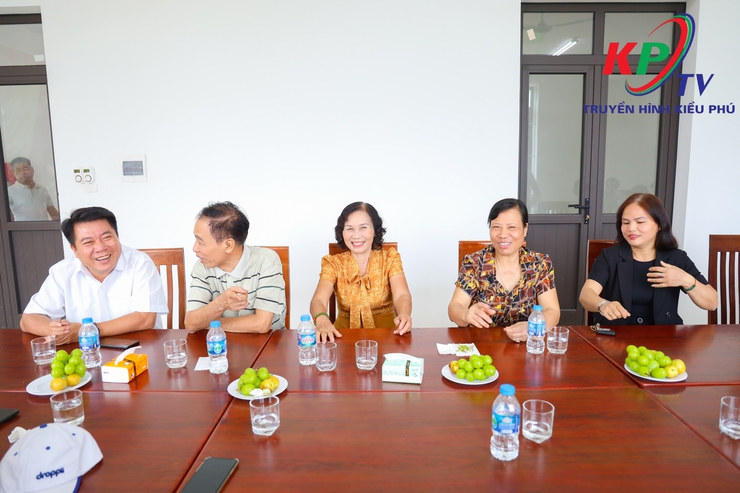 Trung tâm VHTT&TT xã Kiều Phú tổ chức Lễ mít tinh, gặp mặt nhân kỷ niệm 80 năm Ngày truyền thống Ngành Văn hóa (28/8/1945 – 28/8/2025)- Ảnh 10.