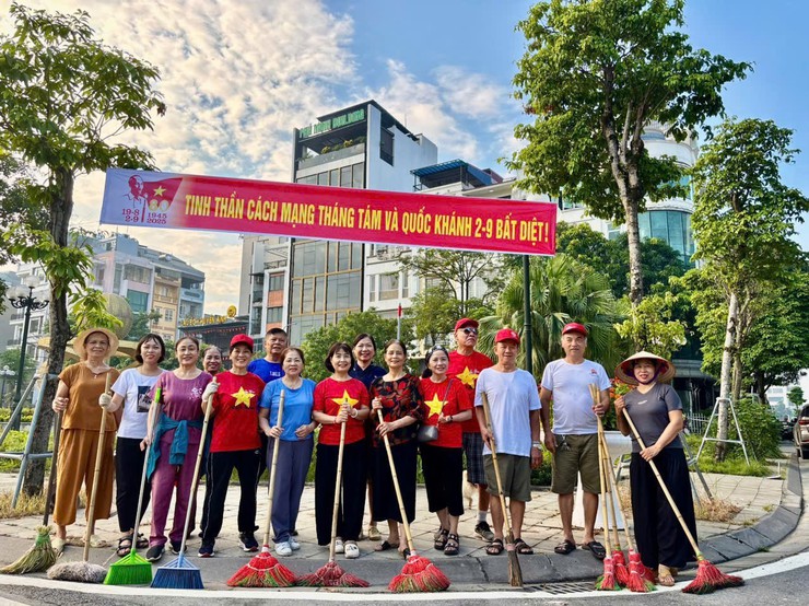 Đông Anh chỉnh trang cảnh quan chào mừng 80 năm Quốc khánh- Ảnh 1.