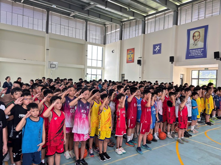 Trường THCS Linh Đàm tổ chức thành công giải bóng rổ học sinh 3x3 - Ảnh 2.