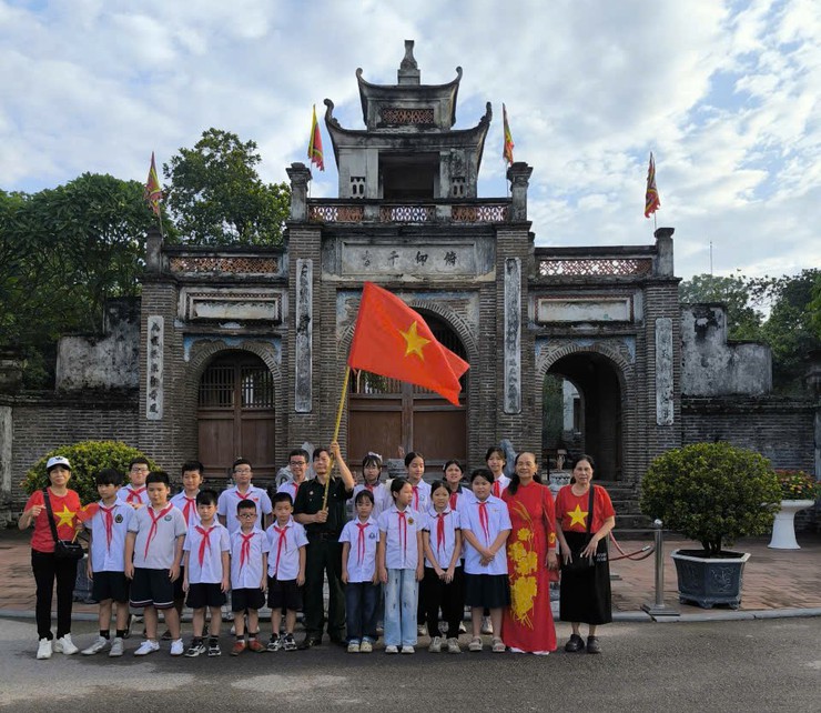 Đông Anh chỉnh trang cảnh quan chào mừng 80 năm Quốc khánh- Ảnh 4.