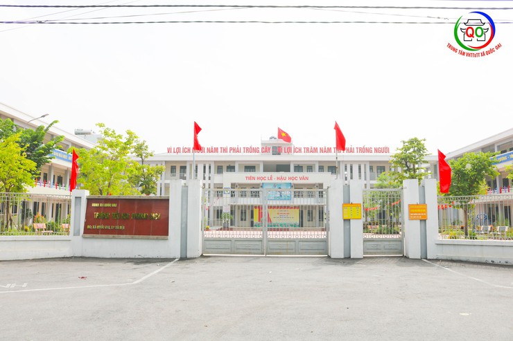 Đoàn kiểm tra số 3 xã Quốc Oai kiểm tra, chấm điểm cuộc thi "Giữ gìn thôn Sáng, Xanh, Sạch, Đẹp" tháng 8/2025- Ảnh 4.