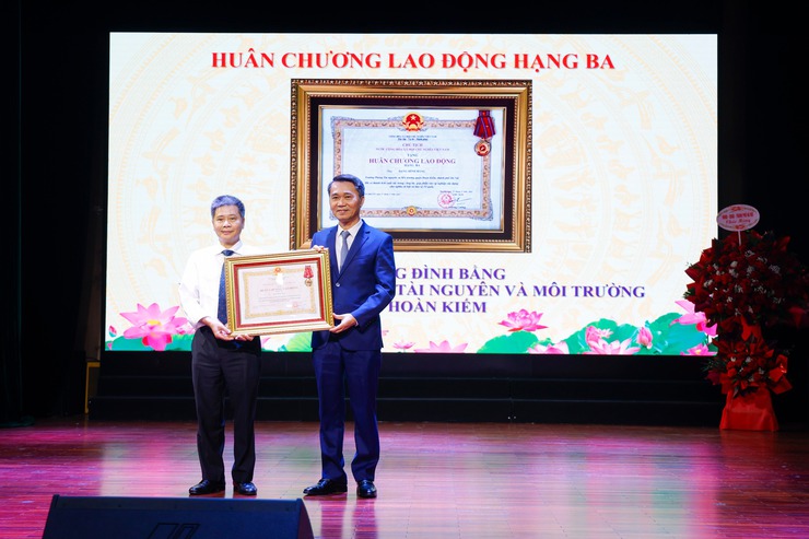 PHƯỜNG CỬA NAM: TỔ CHỨC HỘI NGHỊ ĐIỂN HÌNH TIÊN TIẾN PHƯỜNG LẦN THỨ NHẤT, GIAI ĐOẠN 2025 - 2030- Ảnh 9.