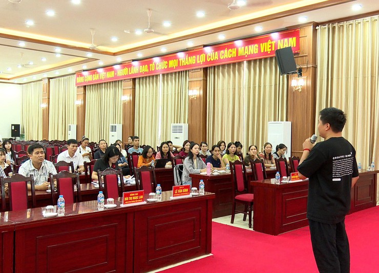 TẬP HUẤN KỸ NĂNG XÂY DỰNG KÊNH BÁN HÀNG CÙNG TICKTOKER DUY MUỐI- Ảnh 2.