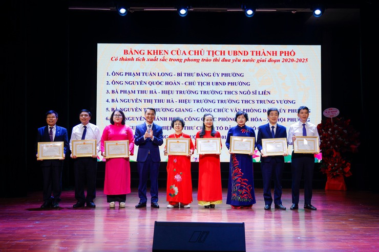 PHƯỜNG CỬA NAM: TỔ CHỨC HỘI NGHỊ ĐIỂN HÌNH TIÊN TIẾN PHƯỜNG LẦN THỨ NHẤT, GIAI ĐOẠN 2025 - 2030- Ảnh 6.