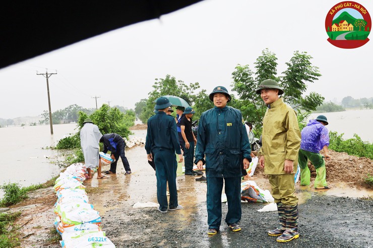 Phú Cát: tăng cường kiểm tra, chủ động công tác phòng chống lụt bão- Ảnh 5.