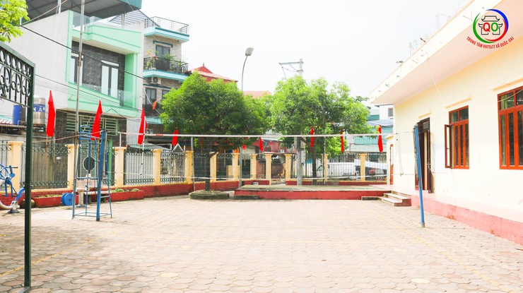 Đoàn kiểm tra số 3 xã Quốc Oai kiểm tra, chấm điểm cuộc thi "Giữ gìn thôn Sáng, Xanh, Sạch, Đẹp" tháng 8/2025- Ảnh 9.