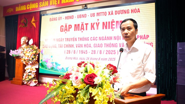 Xã Dương Hoà tổ chức Gặp mặt kỷ niệm 80 năm ngày truyền thống ngành nội vụ, tư pháp, tài chính, Văn hoá, Giao thông, Văn phòng- Ảnh 4.