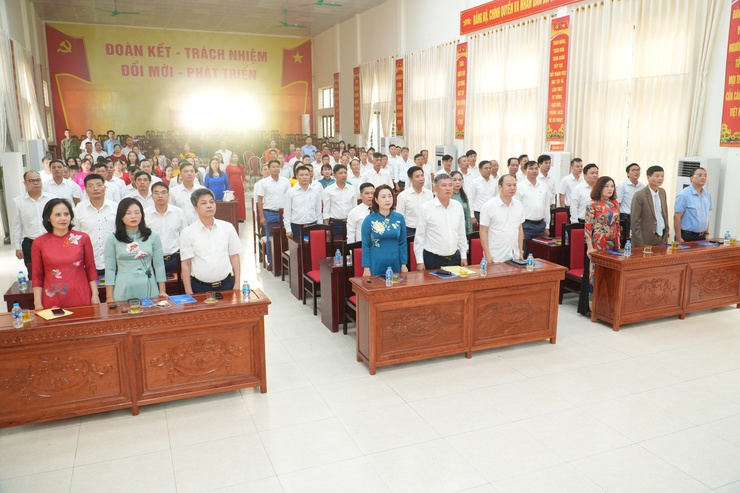 Lễ kỷ niệm 80 năm ngày truyền thống ngành Kinh tế, Văn hoá – xã hội, Văn phòng HĐND – UBND xã (28/8/1945 – 28/8/2025)- Ảnh 5.