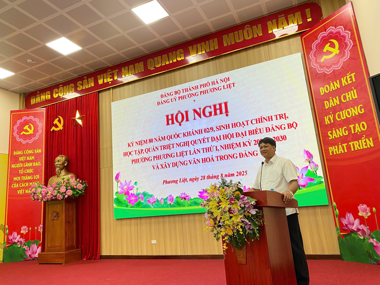 Hội nghị kỷ niệm 80 năm Cách mạng Tháng 8 và Quốc khánh 2/9; Sinh hoạt Chính trị, học tập, quán triệt Nghị quyết Đại hội đại biểu Đảng bộ phường Phương Liệt lần thứ I, nhiệm kỳ 2025-2030- Ảnh 6.