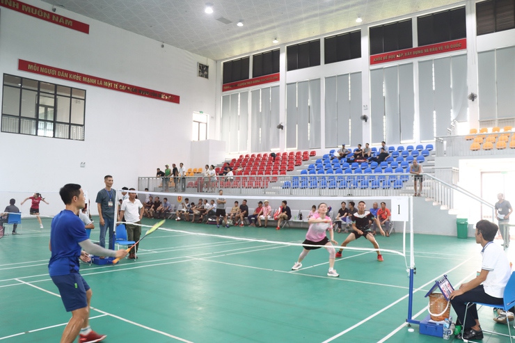 PHÚ XUYÊN: TỔ CHỨC THÀNH CÔNG GIẢI CẦU LÔNG VÔ ĐỊCH NĂM 2025- Ảnh 6.