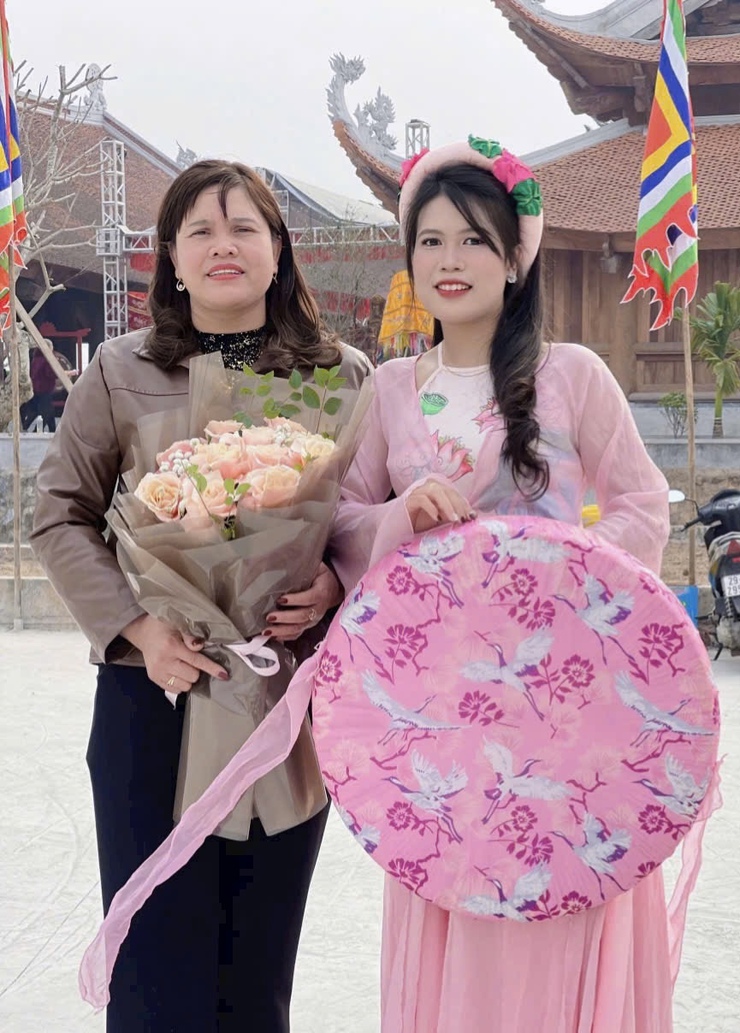 Em Đặng Thị Huyền – nữ sinh trẻ tài năng, nhiệt huyết với các hoạt động văn hóa, nghệ thuật- Ảnh 3.