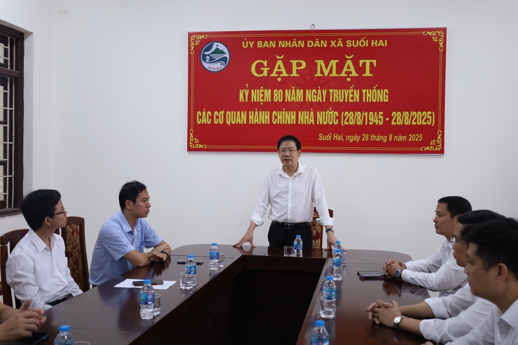 Xã Suối Hai: Gặp mặt kỷ niệm 80 năm Ngày truyền thống các cơ quan hành chính nhà nước (28/8/1945 – 28/8/2025- Ảnh 2.