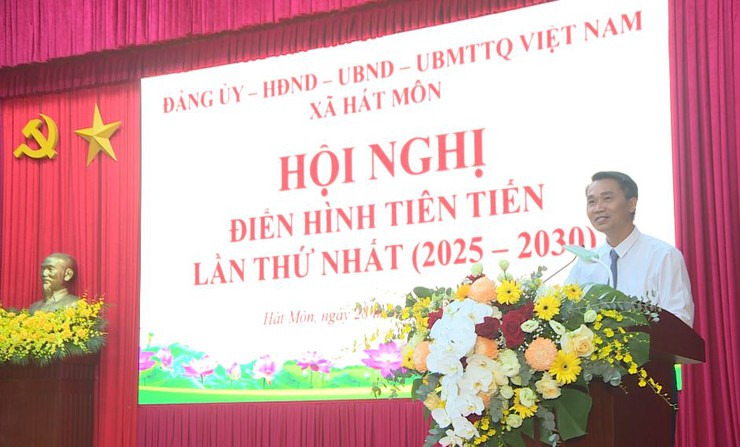 Xã Hát Môn tổ chức Hội nghị tuyên dương điển hình tiên tiến lần thứ I, giai đoạn 2025-2030- Ảnh 1.