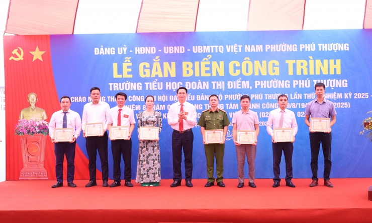 Phú Thượng: Gắn biển công trình Trường Tiểu học Đoàn Thị Điểm- Ảnh 3.