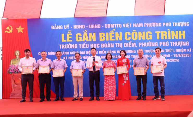 Phú Thượng: Gắn biển công trình Trường Tiểu học Đoàn Thị Điểm- Ảnh 4.