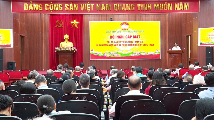 Ủy ban MTTQ xã Phú Xuyên – Gặp mặt, tri ân cac Ủy viên không tham gia công tác Mặt trận, nhiệm kỳ 2025 – 2029- Ảnh 1.