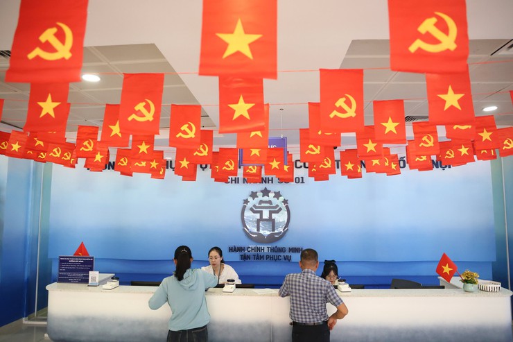 Hà Nội: Phê duyệt danh mục 767 thủ tục hành chính thực hiện trực tuyến toàn trình- Ảnh 2.