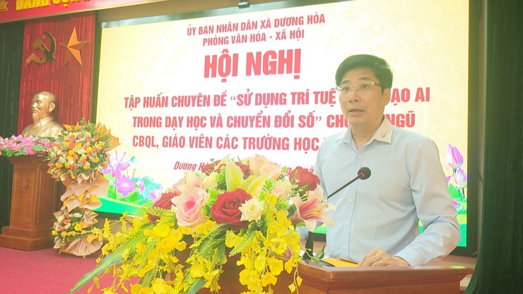 Tập huấn Chuyên đề “Sử dụng trí tuệ nhân tạo AI trong dạy học và chuyển đổi số” cho cán bộ quản lý, giáo viên các cơ sở giáo dục trên địa bàn xã Dương Hòa năm 2025- Ảnh 2.