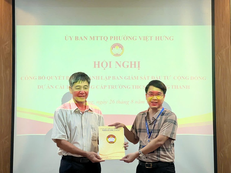 Ủy ban MTTQ Việt Nam phường tổ chức công bố quyết định thành lập Ban Giám sát đầu tư cộng đồng dự án xây dựng Trường Trung học cơ sở Thượng Thanh, phường Việt Hưng- Ảnh 1.
