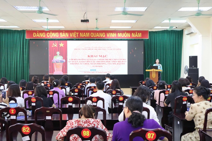 Bồi dưỡng, tập huấn lý luận chính trị hè năm 2025- Ảnh 3.