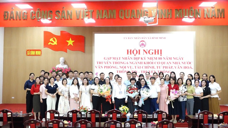 Bình Minh: Gặp mặt kỷ niệm 80 năm ngày truyền thống các ngành thuộc khối cơ quan Nhà nước- Ảnh 5.