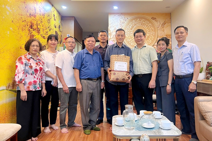 Phường Thanh Xuân tri ân các đối tượng chính sách và người có công với cách mạng - Ảnh 6.