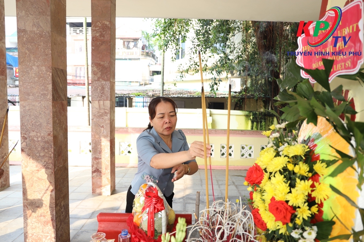 Xã Kiều Phú tổ chức các đoàn thăm Viếng các Điểm nghĩa trang liệt sỹ và Đài tưởng niệm trên địa bàn xã nhân kỷ niệm 80 năm Cách mạng tháng Tám thành công và Quốc khánh 2/9- Ảnh 15.