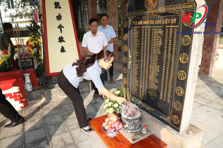 Xã Kiều Phú tổ chức các đoàn thăm Viếng các Điểm nghĩa trang liệt sỹ và Đài tưởng niệm trên địa bàn xã nhân kỷ niệm 80 năm Cách mạng tháng Tám thành công và Quốc khánh 2/9- Ảnh 16.