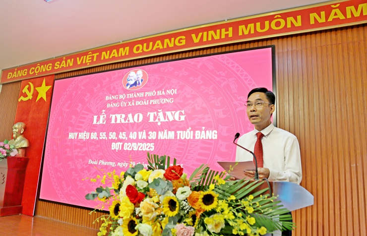 Xã Đoài Phương trao tặng Huy hiệu Đảng đợt 2/9/2025


- Ảnh 3.