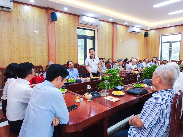 ĐẢNG ỦY XÃ TRUNG GIÃ TỔ CHỨC GẶP MẶT CÁN BỘ CHỦ CHỐT HUYỆN SÓC SƠN (CŨ) CÁC THỜI KỲ- Ảnh 8.