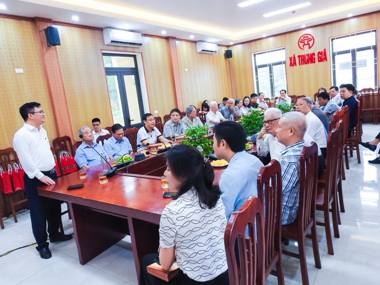 ĐẢNG ỦY XÃ TRUNG GIÃ TỔ CHỨC GẶP MẶT CÁN BỘ CHỦ CHỐT HUYỆN SÓC SƠN (CŨ) CÁC THỜI KỲ- Ảnh 4.