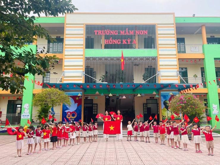 CÁC TRƯỜNG HỌC SÔI NỔI CÁC HOẠT ĐỘNG CHÀO MỪNG KỶ NIỆM 80 NĂM CÁCH MẠNG THÁNG TÁM VÀ QUỐC KHÁNH 2/9- Ảnh 7.